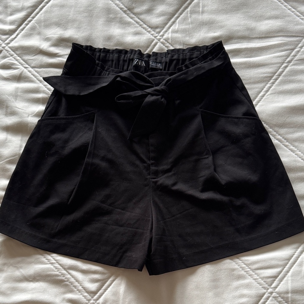 Zara Women's Elegant Black High-Waist Shorts